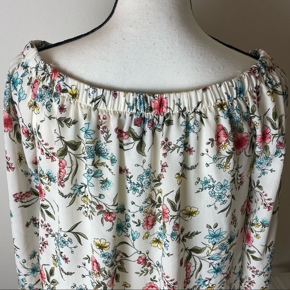 One💓 Clothing Los Angeles Floral Off-shoulders‎ - Picture 6 of 8
